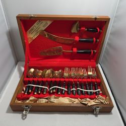 Vintage JOHNY’S GEMS Thailand Brass Flatware 19 Piece Set w/ Wood Case (CU)