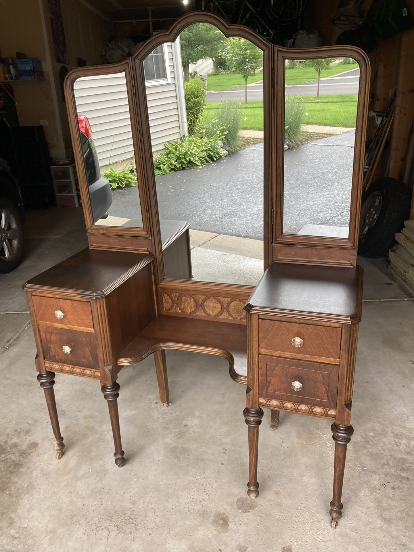 Antique Marshall Fields 1940 Dressing Table With Mirror