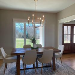 Dark Brown Dinning Table With White Chairs 