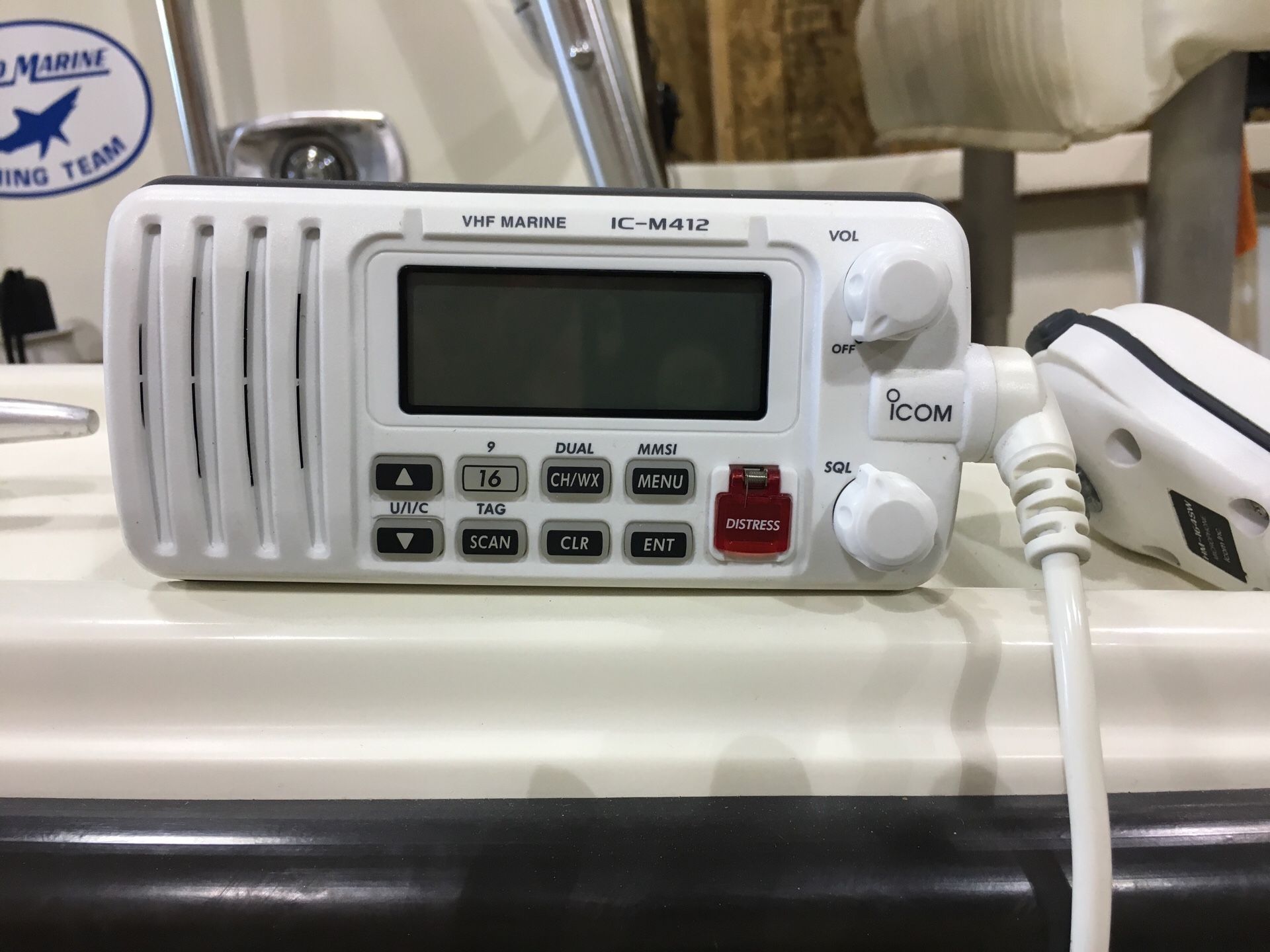 Icom IC-M412 vhf radio