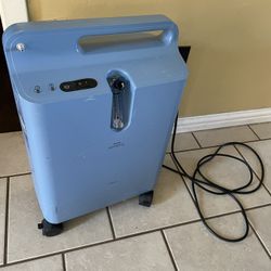 Philips Respironics EverFlo Concentrator 5L 