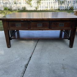 SOLID WOOD DARK COFFEE TABLE