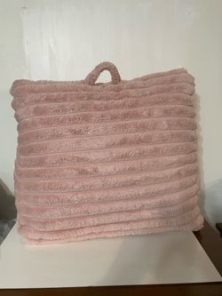 Pillow Wedge -Large- in Blush Pink