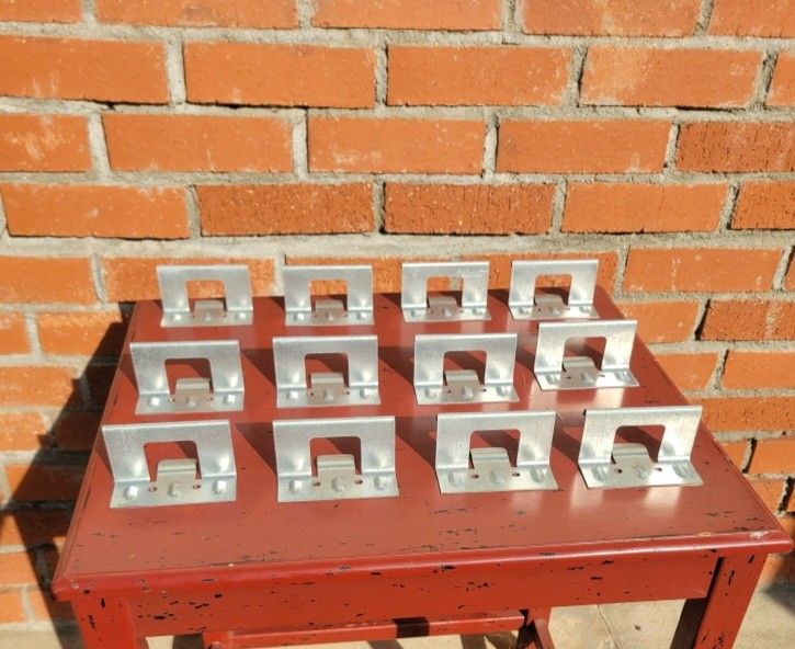 Snap-Lock  Metal Roofing Panel Clips 