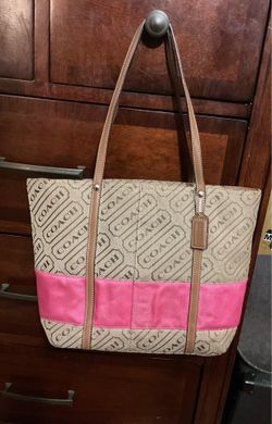 Vintage coach shoulder purse