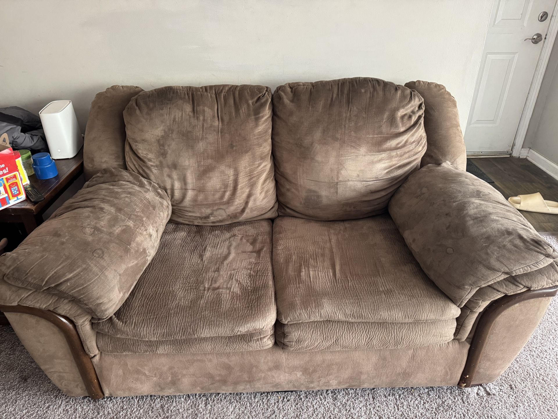 Couch & Love Seat Set