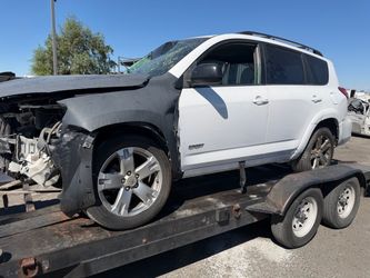 2009 rav4 for parts. Only