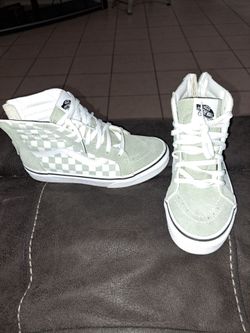 Vans Kids Sk8-Hi Zip shoes in a sage green checkerboard colorway. Size 4