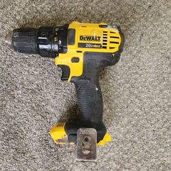 DeWalt 20v Max Cordless Drill Driver 1/2" DCD780. Tool Only. 