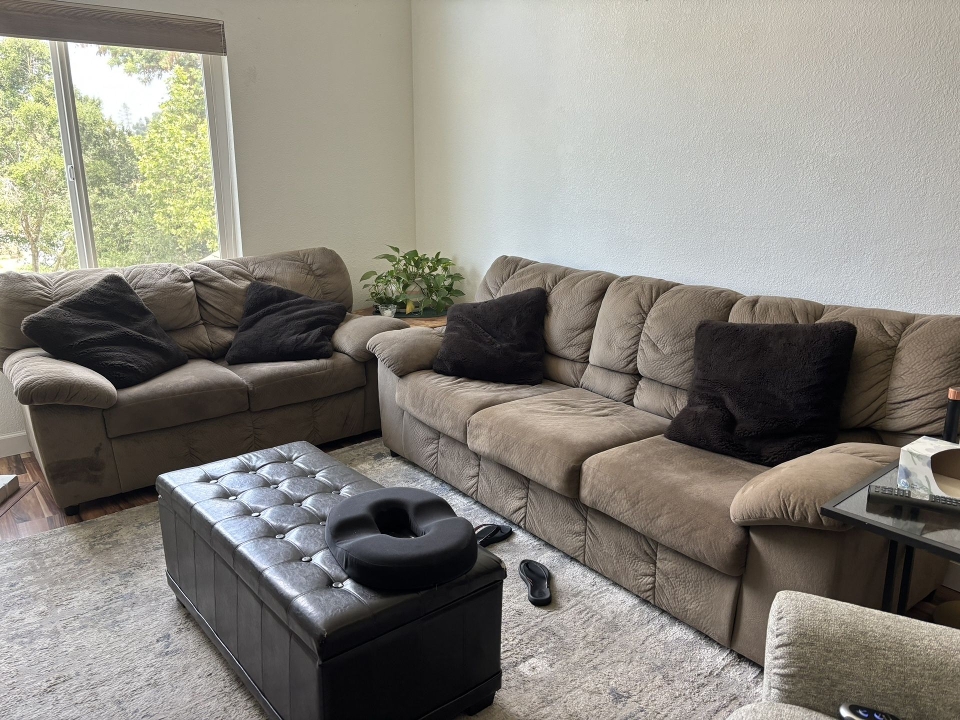 Couch And Loveseat With Pillows