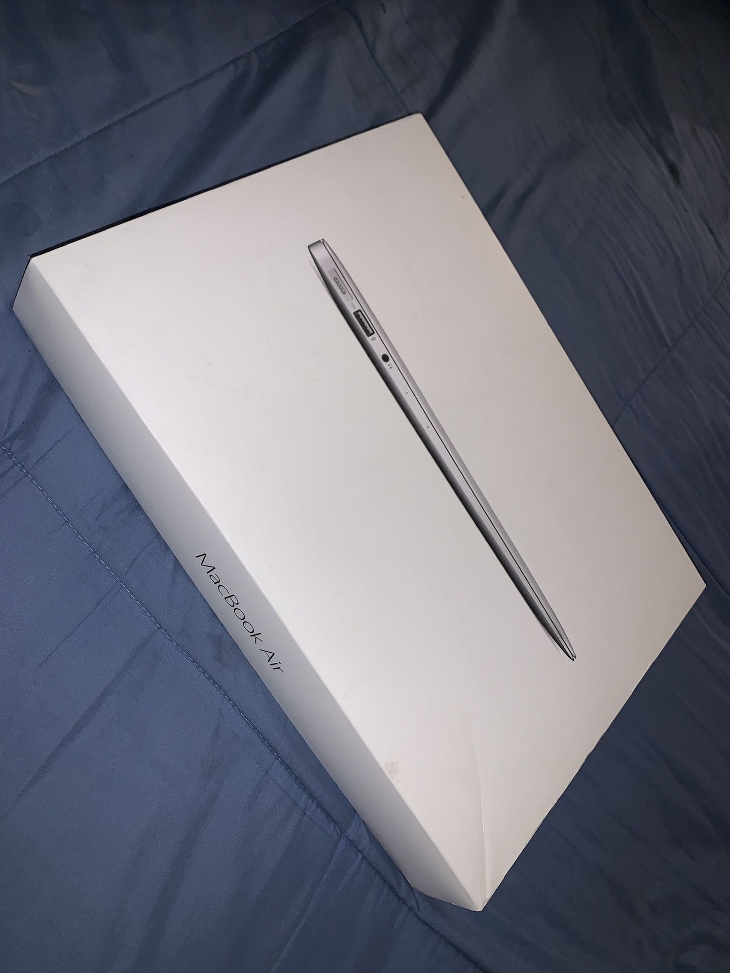 MacBook Air 2017 (for parts) perfect condition