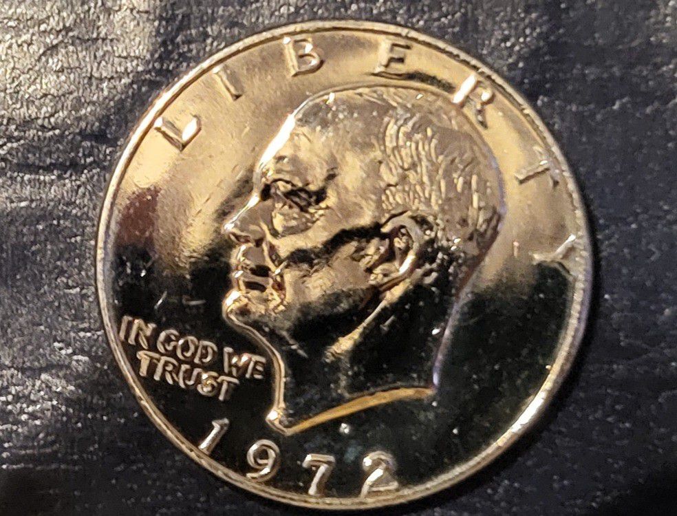 1972 s Eisenhower Silver Dollar uncirculated