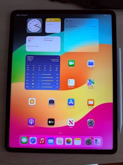 Apple iPad Pro 12.9inch 6th Gen with Apple Pencil