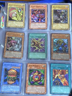 OG YU-GI-OH CARDS LOTS OF HOLOS AND 1st EDITIONS