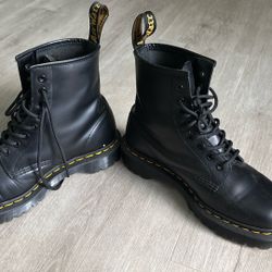 Dr Air Wair Martens Shoes