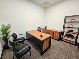 Private Office Space – Chandler | Furnished + WiFi”