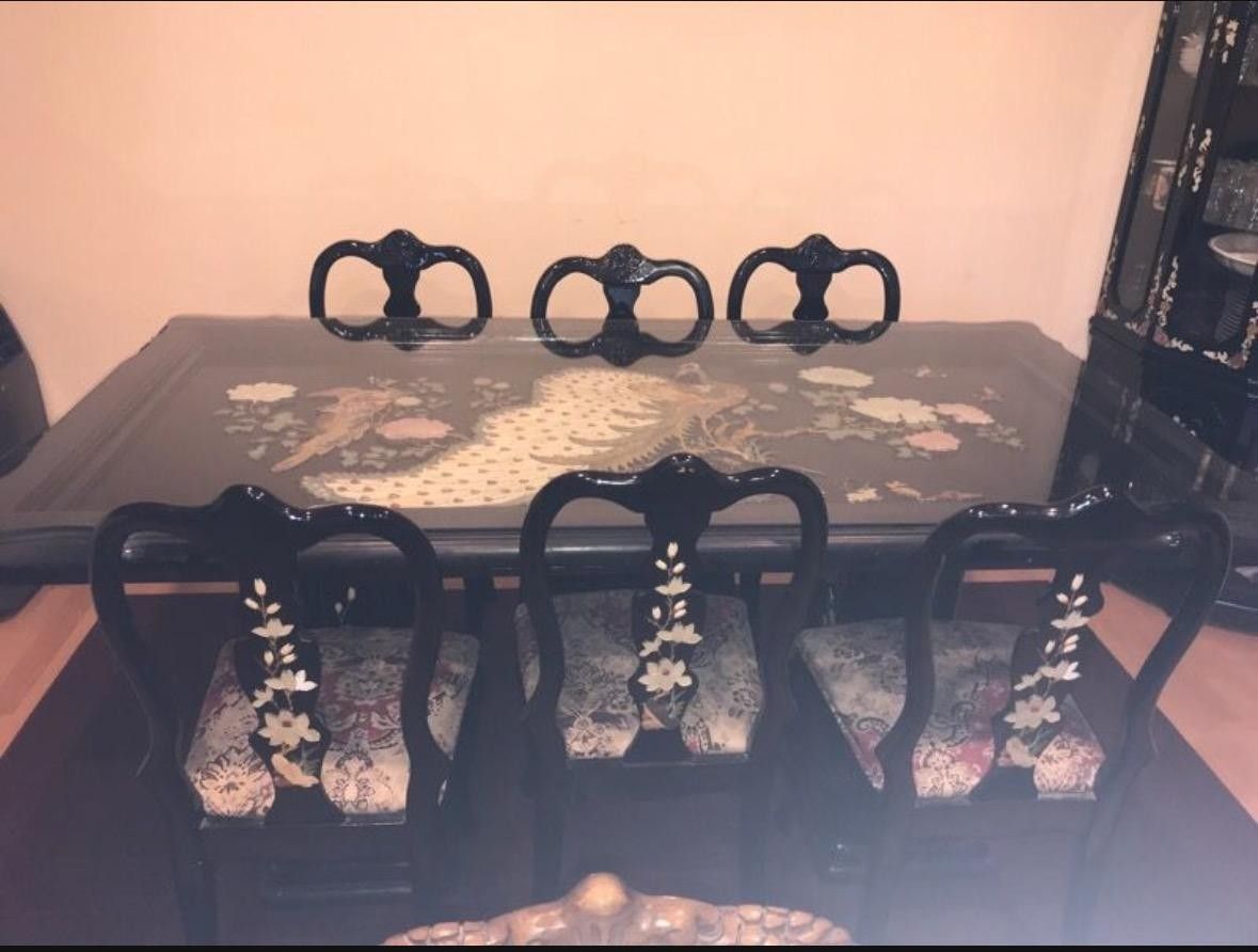 Black Mother Of Pearl Dining Table and Chairs