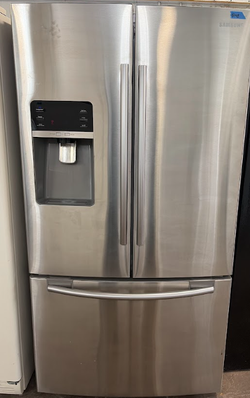 Samsung Stainless Steel French Door Refrigerator with Ice & Water Dispenser