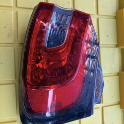 2015 Jeep Cherokee RH Taillight