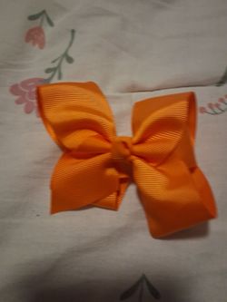 Orange bow