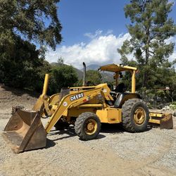 John Deere 210LE Skip Loader 