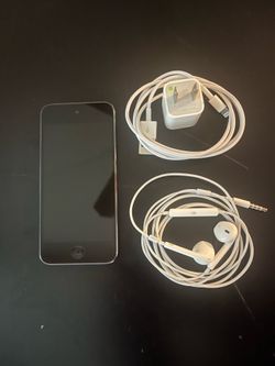 iPod Touch 5th generation - 64 gb - accessories