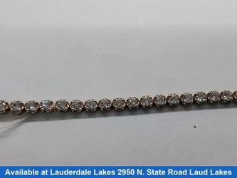 Tennis Bracelet - Yellow Gold 10k (.417) 10 grams 8 inch