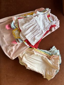 3-6 Month Girl Clothing (24 pieces)
