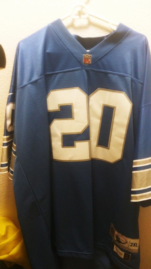 BARRY SANDERS DETROIT LIONS JERSEY. SIZE LARGE for Sale in Orange, CA -  OfferUp