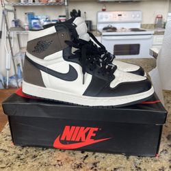 Jordan 1 Mocha, Brown And Black, Size 11 
