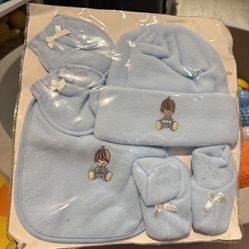 New Precious moments baby boy set hat, mittens, bibs and booties