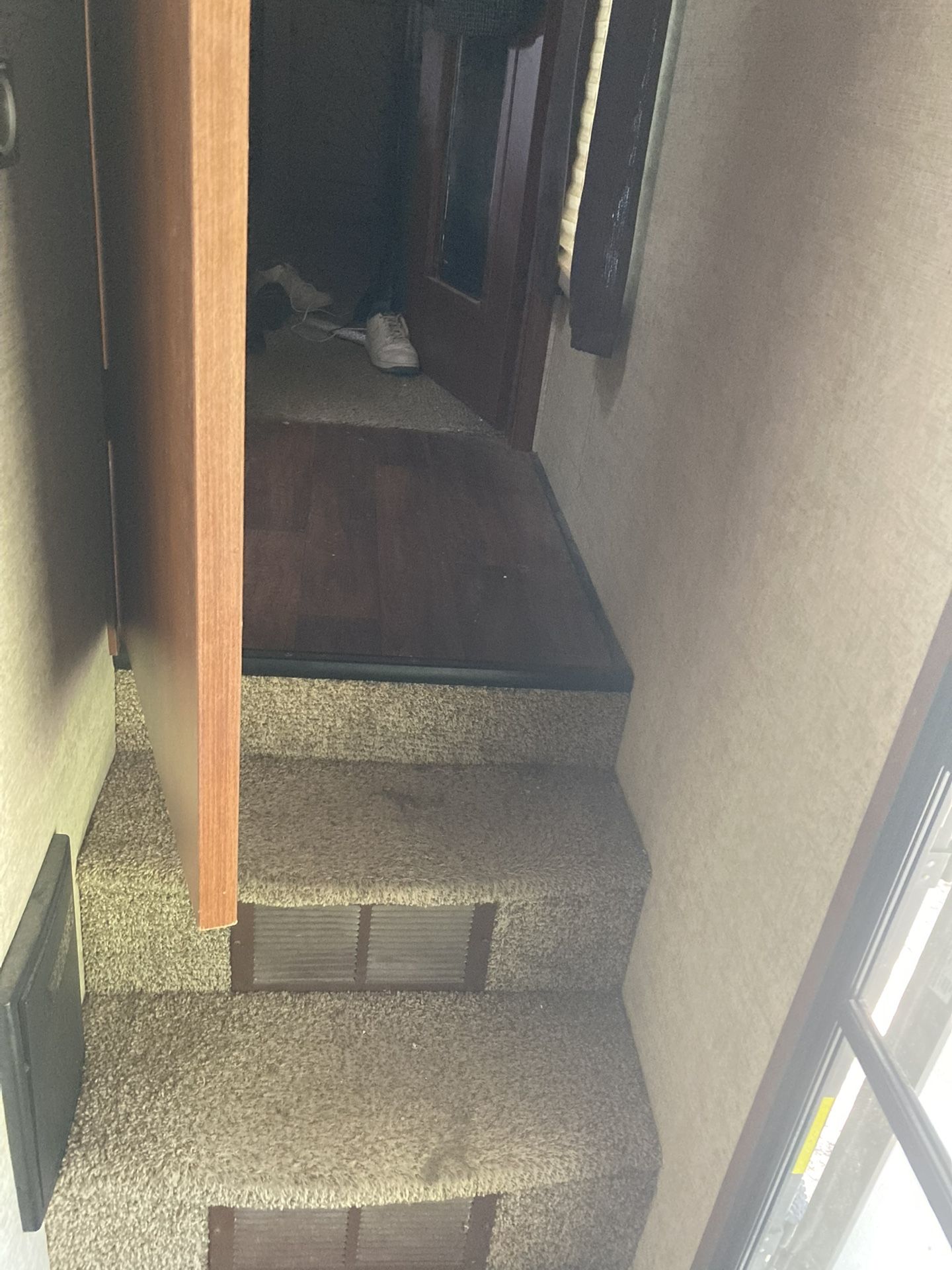 36 foot sandpiper RV fifth wheel
