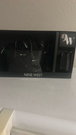 Nine West NIB Spade Mini Cross Body Black With Mini Coin Purse