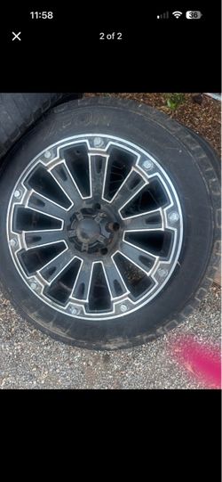 Black Machined Alloy Wheel with Tire