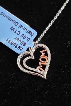 💖 MOM Diamond Heart Necklace 💖