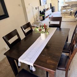 Dining Table Set for Sale – Great Condition