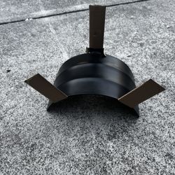 BRAND NEW Liberty Garden Heavy Duty Hose Hanger Black