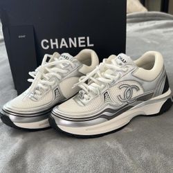 Chanel CC Logo Sneaker 'White Silver'