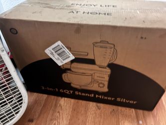 Brand new 3 in 1 stand mixer