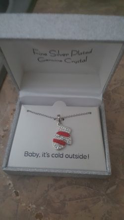 Fine silver plated geniuses neckles it makes perfect gift for Christmas