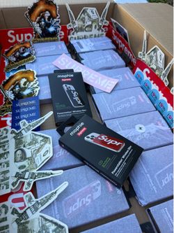 Supreme Mophie Powerstation Red