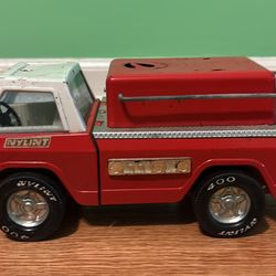 Vintage 1970’s Nylint 400 Suburban Fire Pumper Truck Pressed Steel Toy
