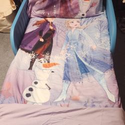 Toddler Bed Incluid Matress 