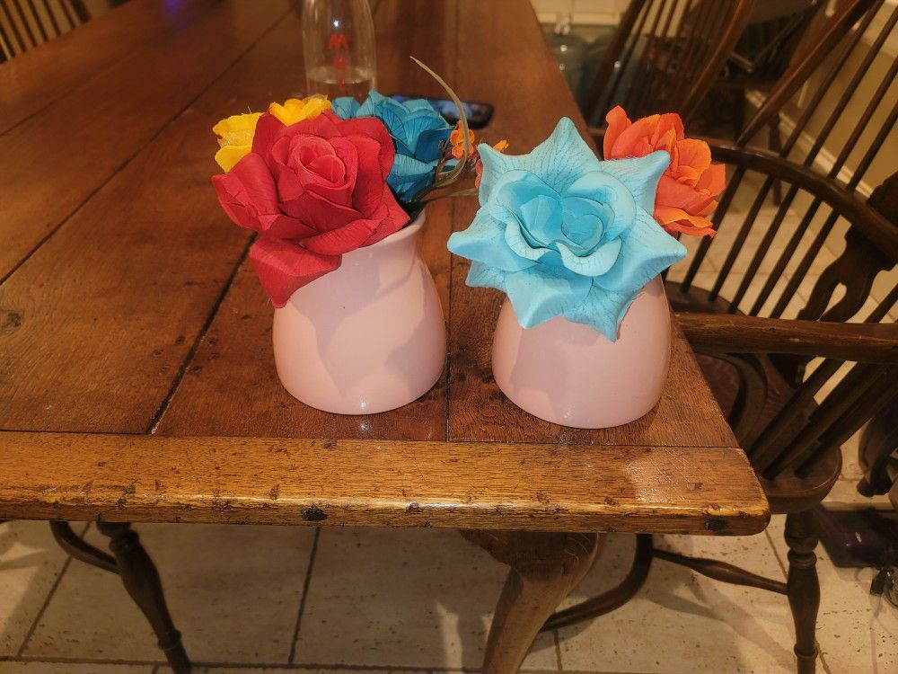 Pink Vases With Fake Flowers