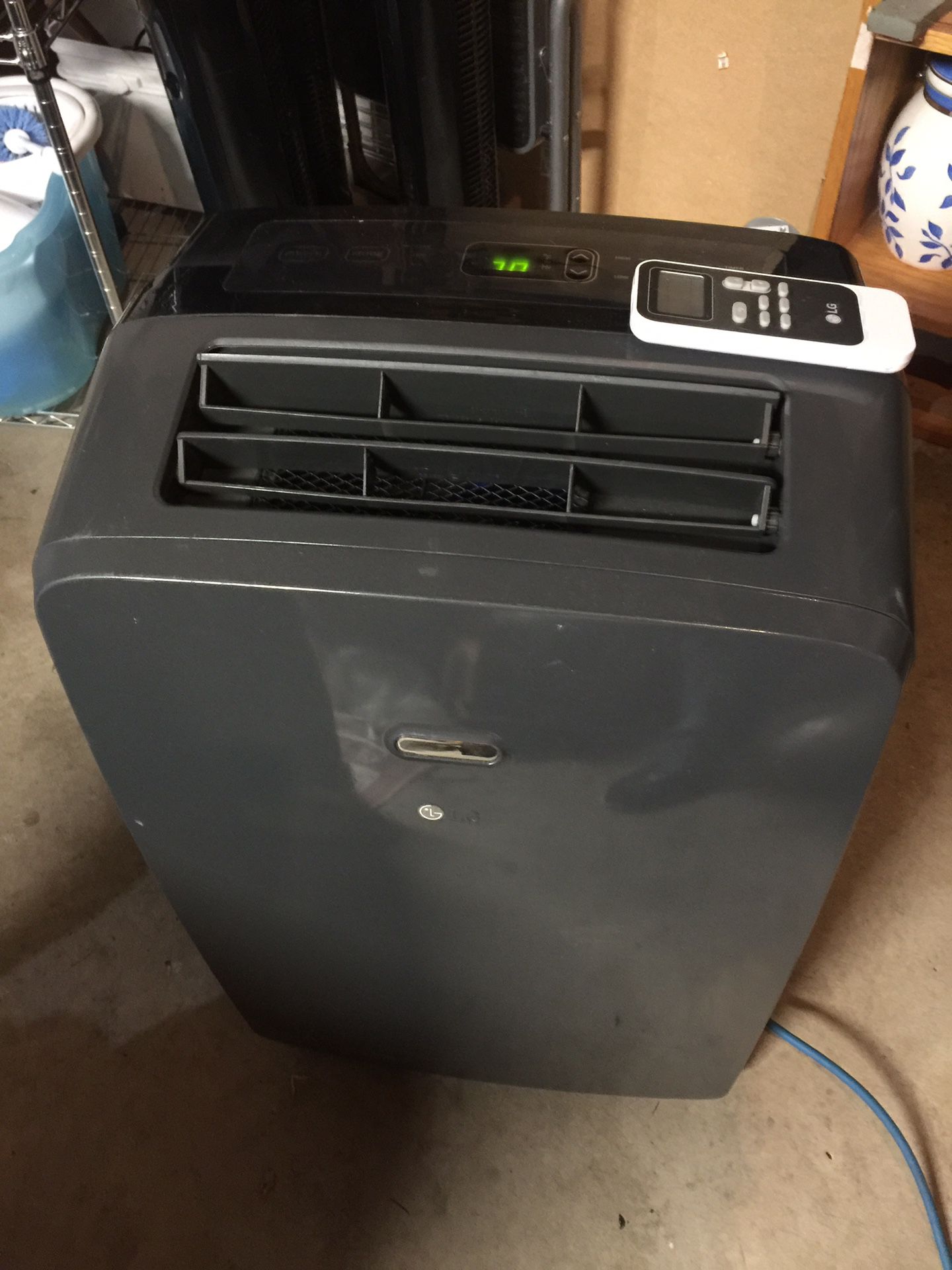 LG LP1217GSR Portable Air Conditioner