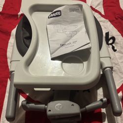 Chicco Portable Hook-on High chair 