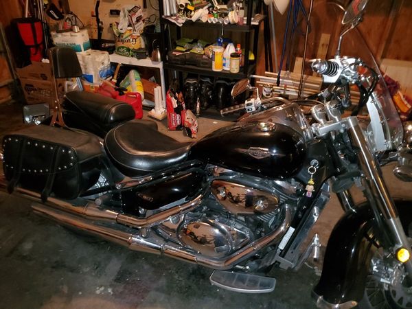 2005 suzuki boulevard