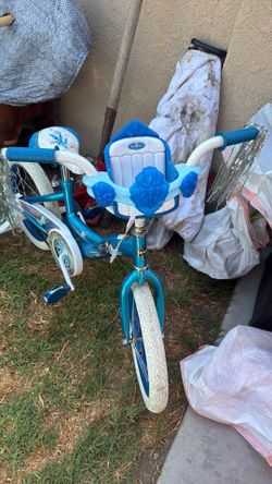 Girls bike