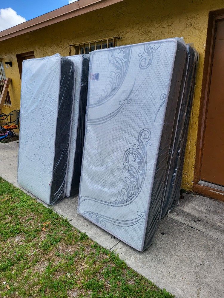 NEW TWIN MATTRESS AND BOX SPRING -- Also Available In All Sizes.