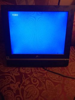 Zenith 19" flat screen tv